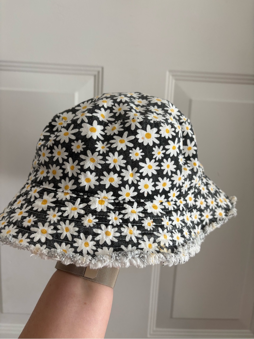 Daisy Print Bucket Hat - Black, White & Yellow